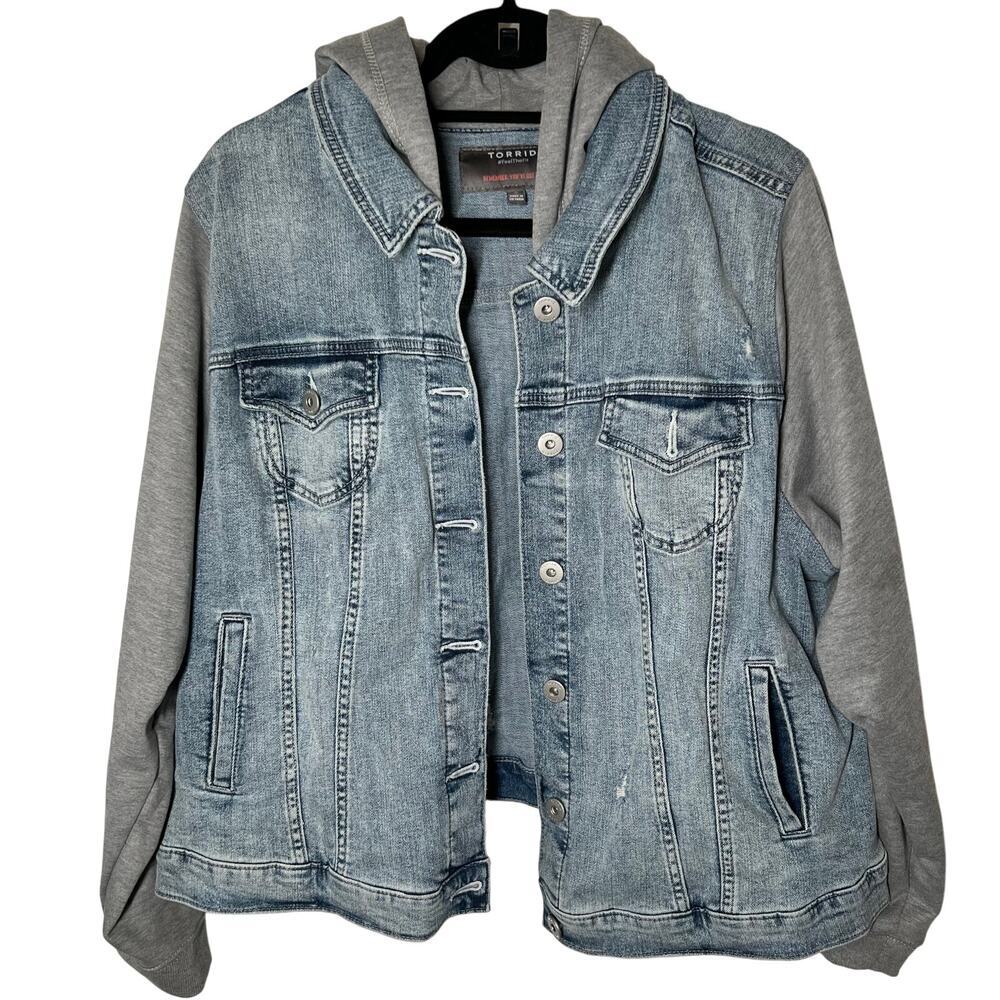 Torrid Women's Denim and Fleece Hooded Trucker Jacket Size 3 - Picture 2 of 7